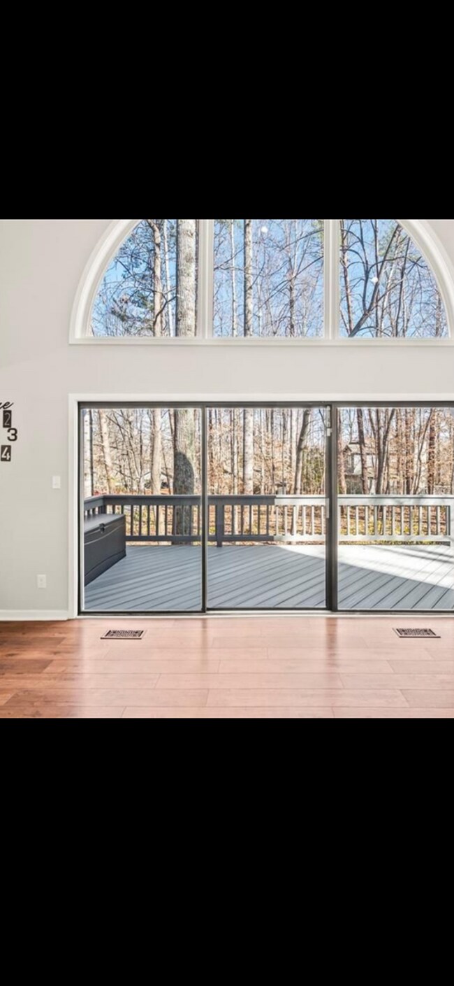 Photo - 3001 Lookout Ct