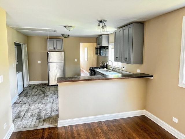 Photo - 5328 W Leland Ave Unit 2