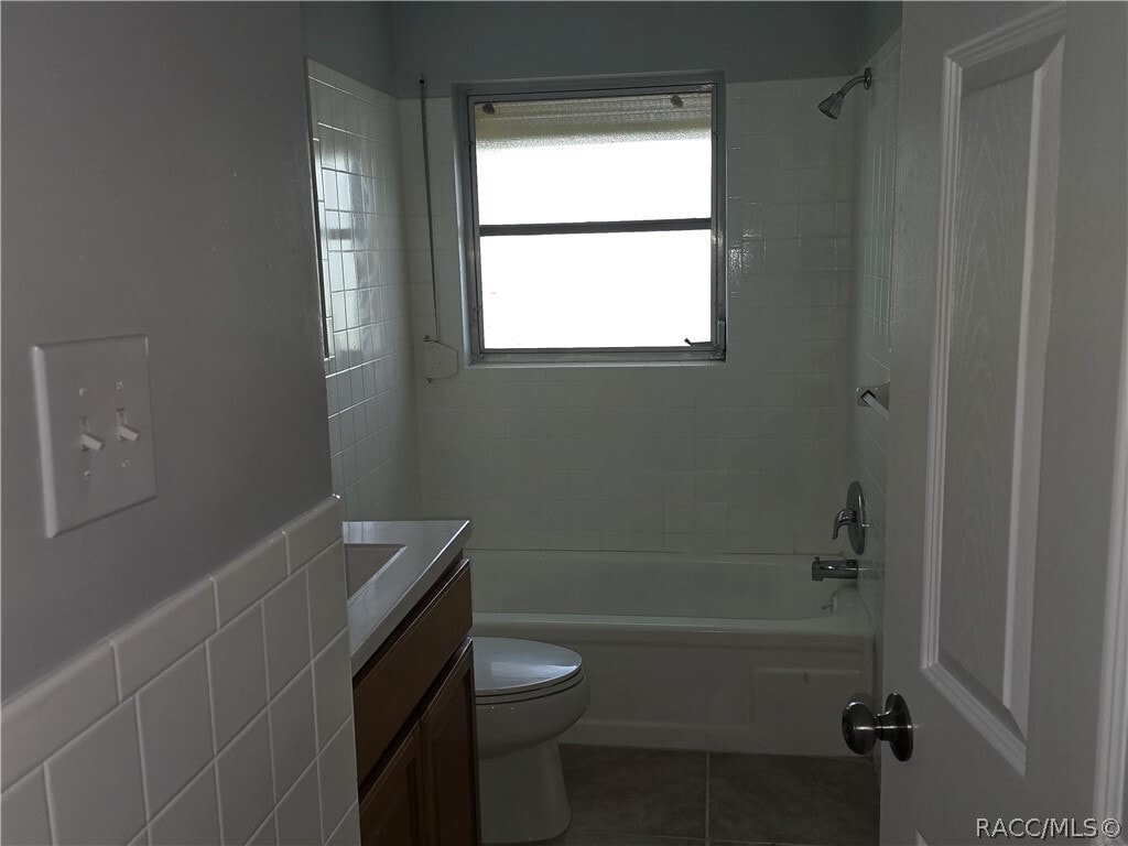 Photo - 98 S Adams St