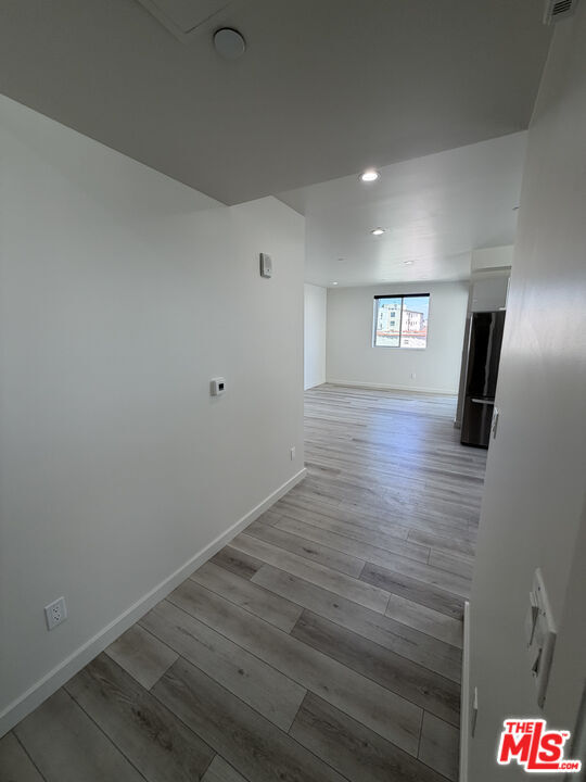 Photo - 124 S Croft Ave Unidad 303