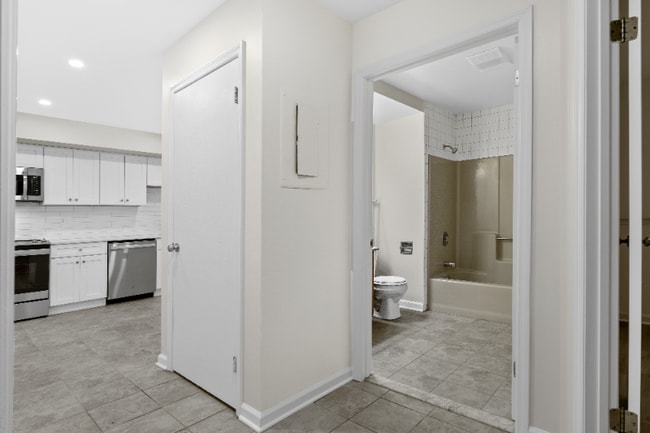 Building Photo - 4 Horizon View Dr W Rental