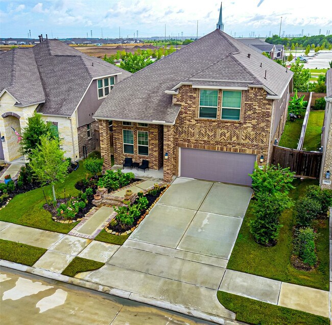 Photo - 19619 Lake Bosque Dr