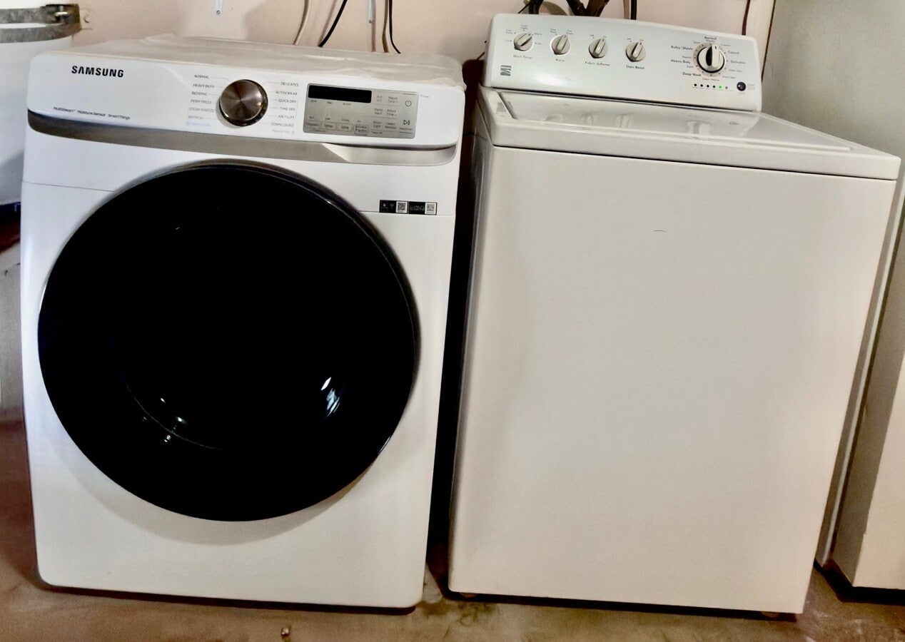 Photo - 21015 Gresham St