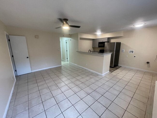 Building Photo - 7438 Fenner St Unit 2 Rental