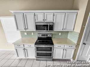 Photo - 1307 Hazelbury Ln