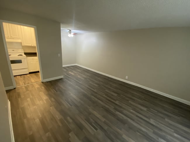 Photo - 1005 Hickory Hill Ln Unit C102