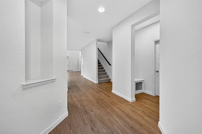 Photo - 5019 Bowen Pr Dr