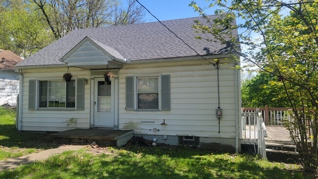 Photo - 1450 Newton St House