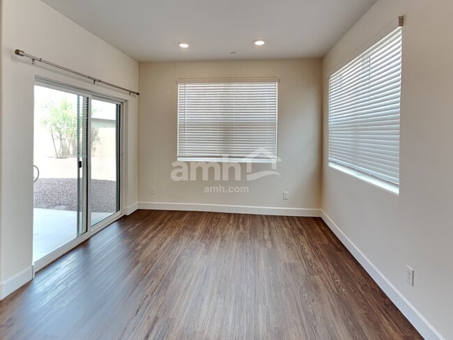 Photo - 5962 W Columbine Dr