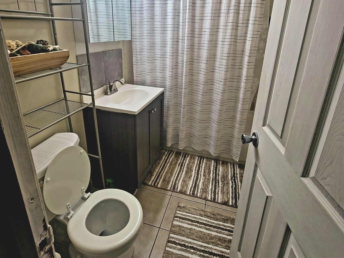 Photo - 2420 Randall Ln Unit 1A
