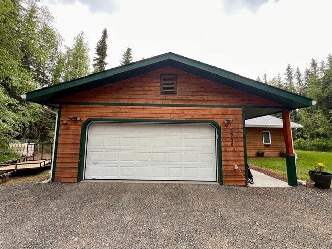 3 Bedroom / Pet Friendly / 2-Car Garage - 3 Bedroom / Pet Friendly / 2-Car Garage House