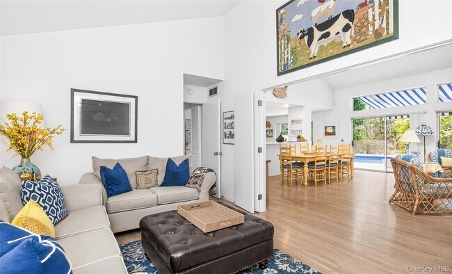 1 Whippoorwill Ln