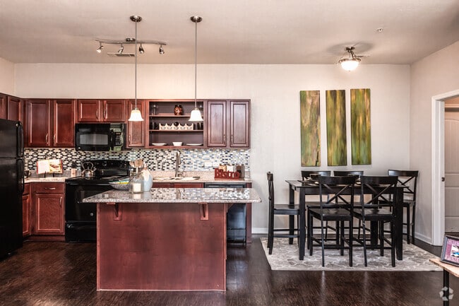 2BR, 2BA - 1086SF Kitchen & Dining