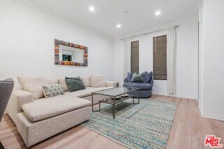 Photo - 5625 Crescent Prk W