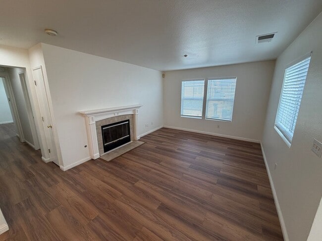 Photo - Charming and Updated 2BD/2BA Livermore Copper Hill Condo Near Las Positas College & 580!