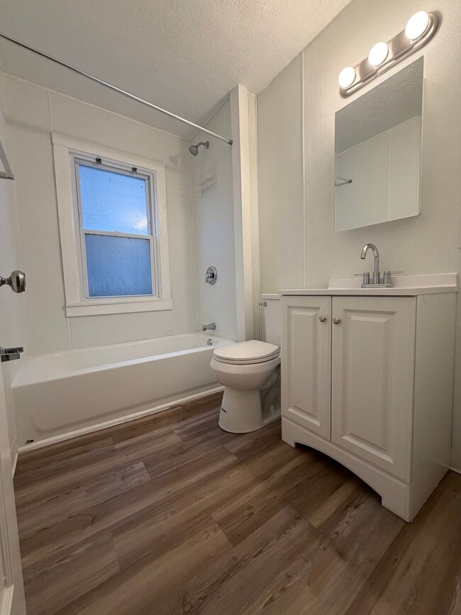 Photo - 457 E 148th St Unidad 1