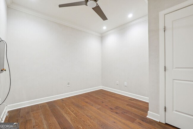 Photo - 2950 Mt Wilkinson Pkwy SE