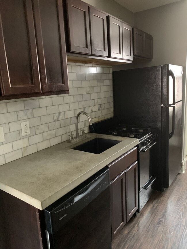 Photo - 141 S 15th St Unidad Apt. #2