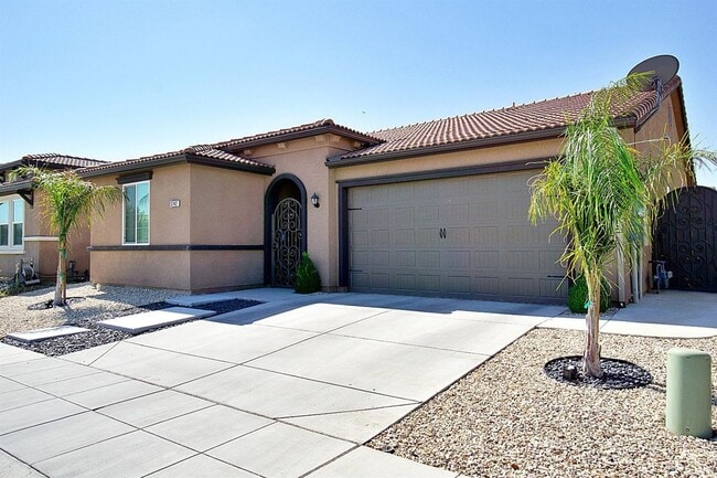 Photo - Beautiful 3/2.5 near Clovis East High School