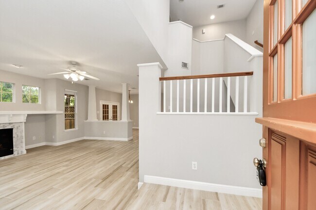 Photo - 66 Scarlet Woods Ct