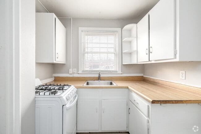 Nova - 2BR, 1BA - 590SF - Kitchen - Sunnycrest Manor