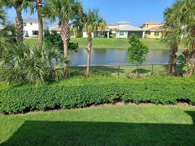 Photo - 4000 Crystal Lake Dr Condo