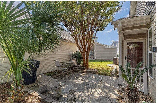 Photo - 203 Lyons Cove Dr