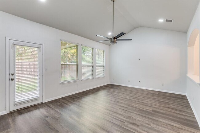 Photo - 10805 Owyhee Vw