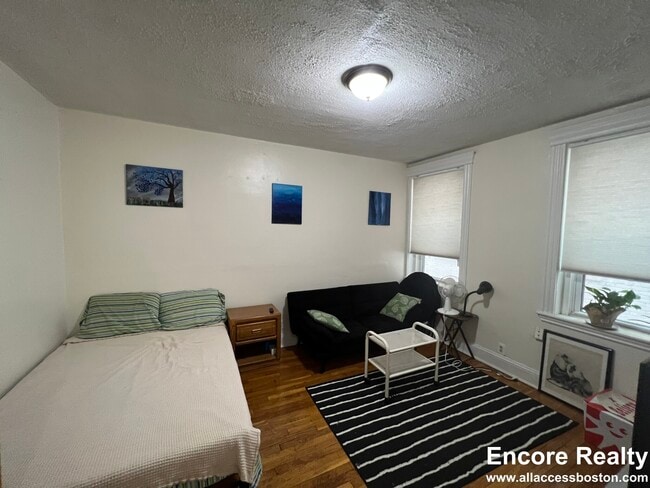 Photo - 382 Riverway St Unit 1
