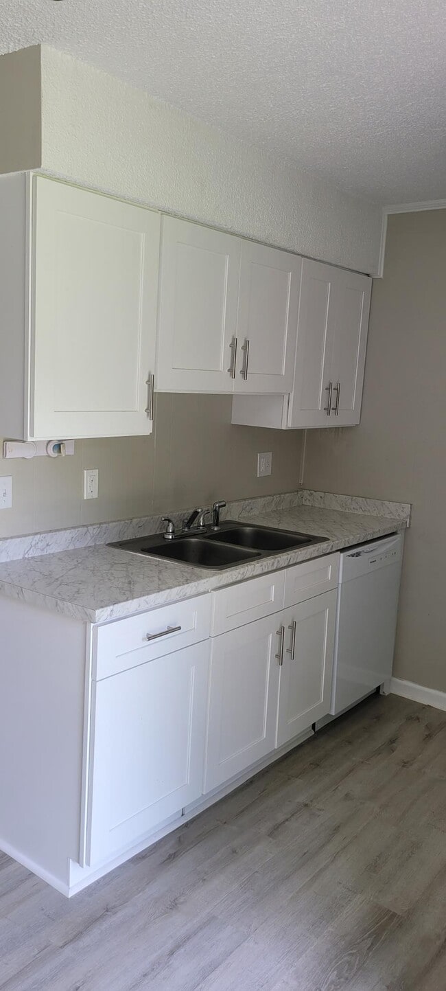 Photo - Summerfield Apartments
