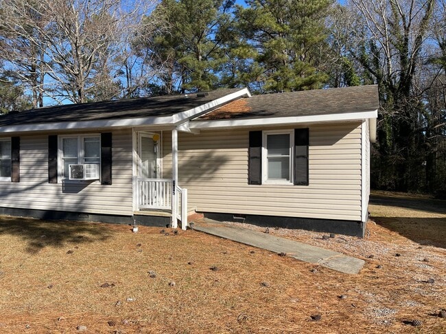 Building Photo - One story duplex