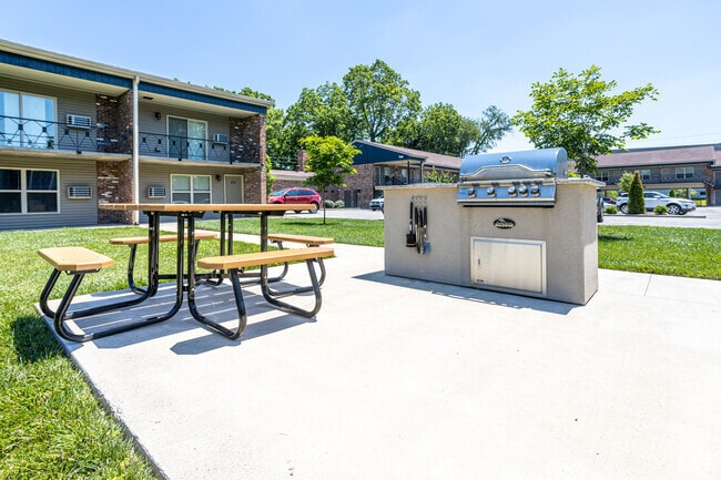 Grilling & Picnic Area