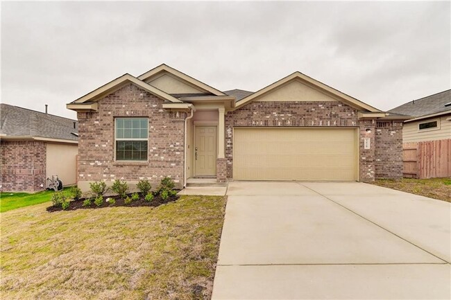 Charming Single-Story Home Located in the ... - Charming Single-Story Home Located in the ...