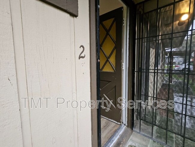 Photo - 2619 Acacia St