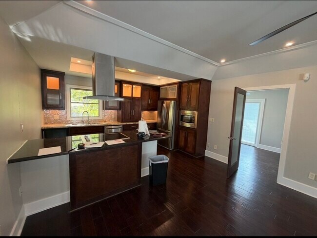 Photo - 446 Heights Blvd