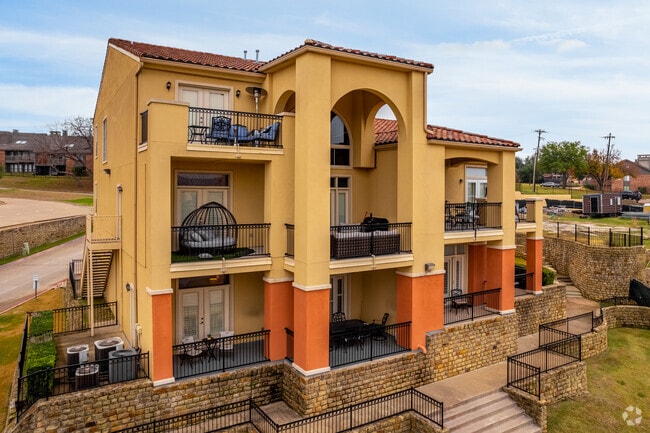 Photo - Water's Edge Lake Ray Hubbard