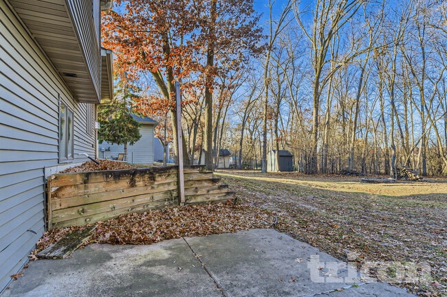 Photo - 937 5th Ave SW