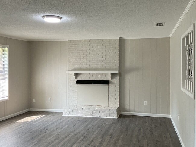Photo - 62 Beinville St
