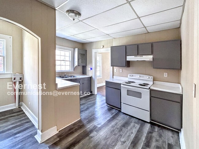 Photo - 1828 St Charles Ct SW