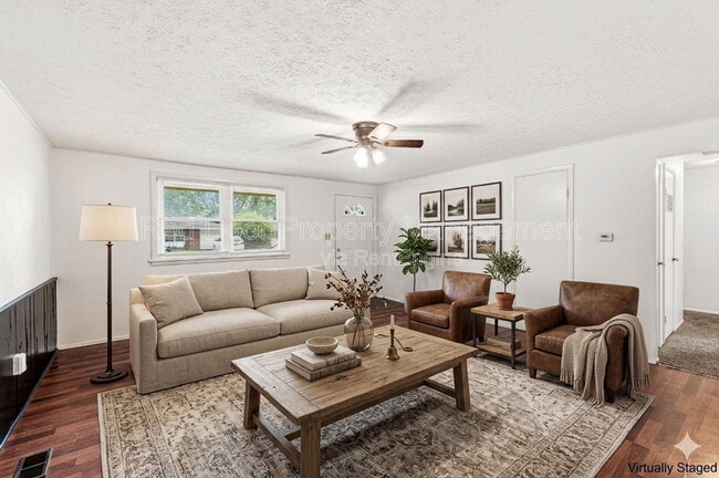 Building Photo - 9949 Ellis Dr