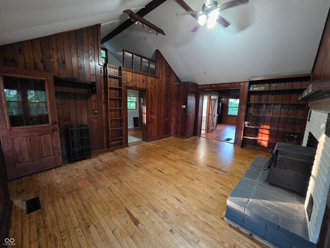 Photo - 158 Redbud Ln