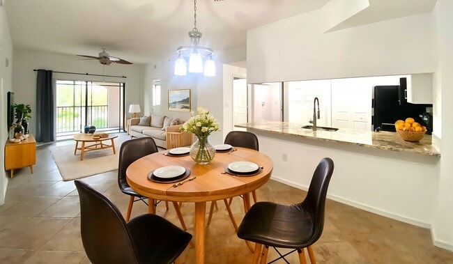 Photo - 2811 Grande Pky Unit Furnish