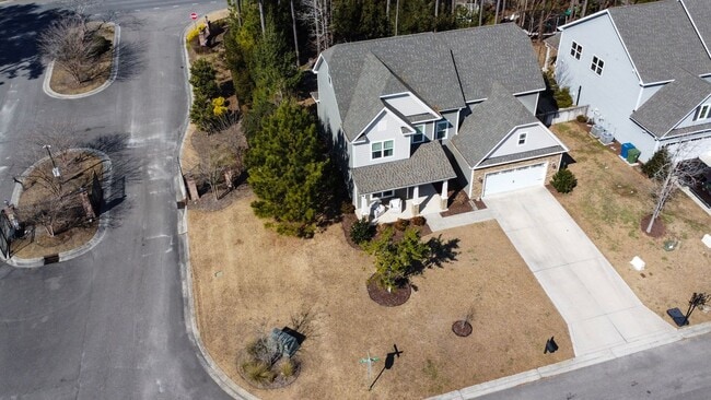 Photo - Spacious 4 Bedroom, Pet Friendly with Fenced In Backyard, Mimosa Bay Community Amenities