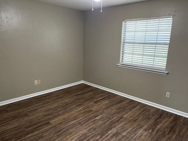 2060 Pat's Pl Unit A