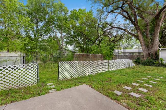 Photo - 1642 E Denver Dr