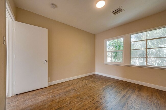 Photo - 914 S 4th St Unit 2