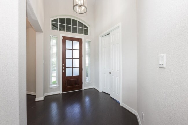 Photo - 2119 Stargrass Dr