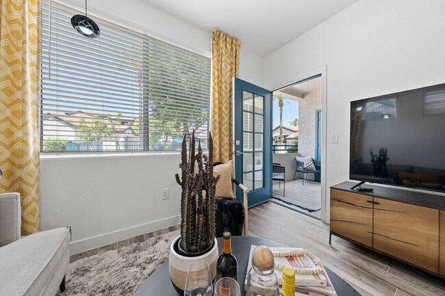 Broadstone Tempe Station apartments — community photo