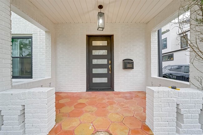 Photo - 3222 Oakdale St