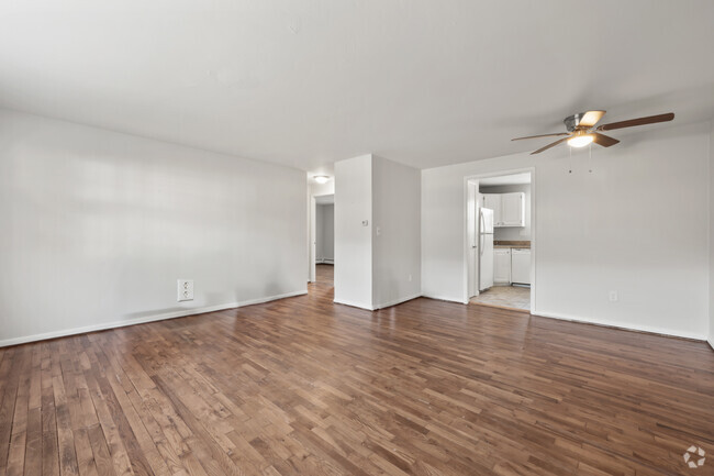 Building Photo - South Park Rental